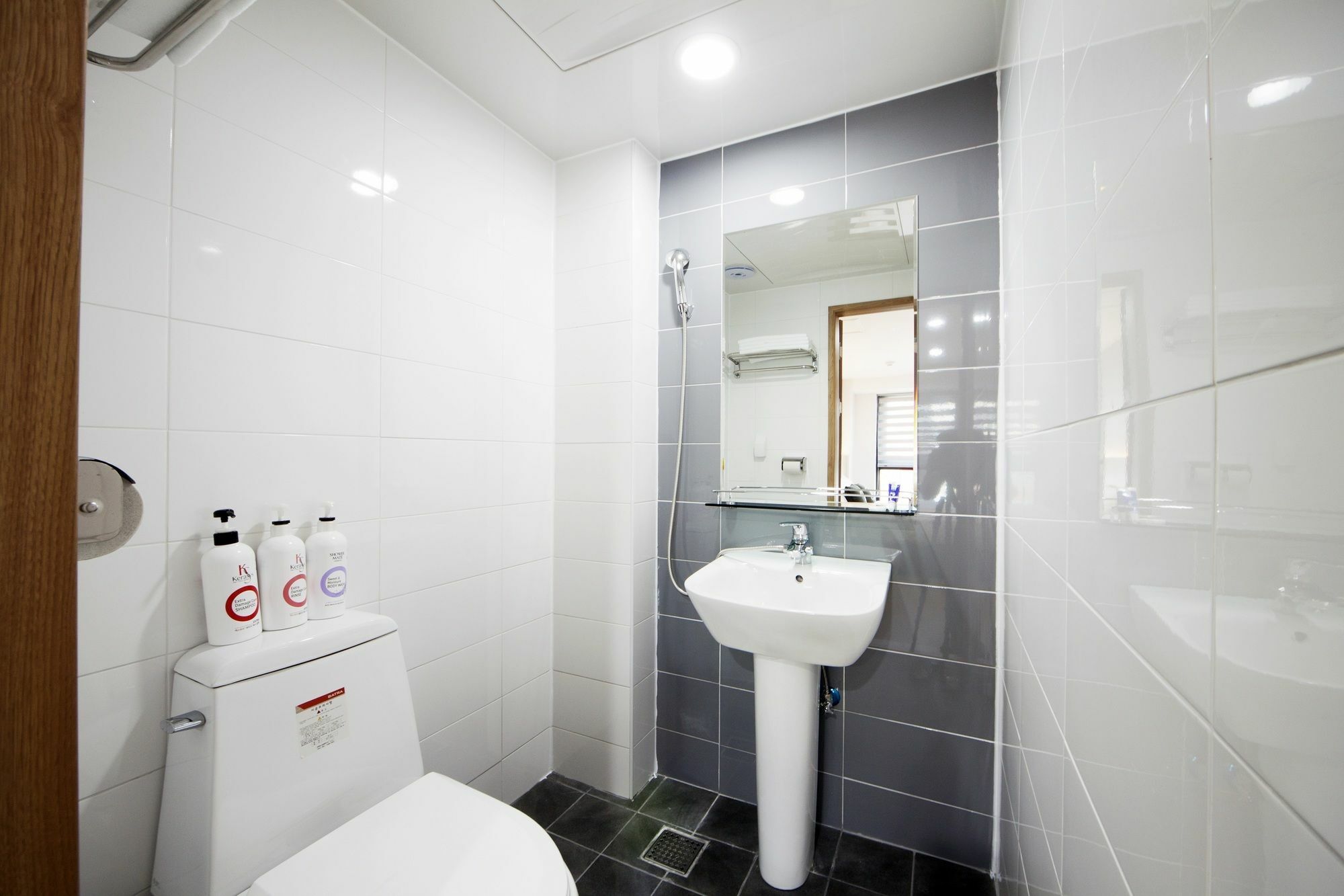 K-Grand Hostel Yeosu Exterior photo